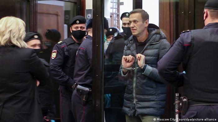 Тайная миссия Алексея Навального